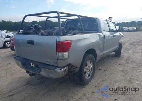 2013 Toyota Tundra Grade 5.7L V8 z USA, uszkodzony, nr VIN 5TFUW5F16DX291825